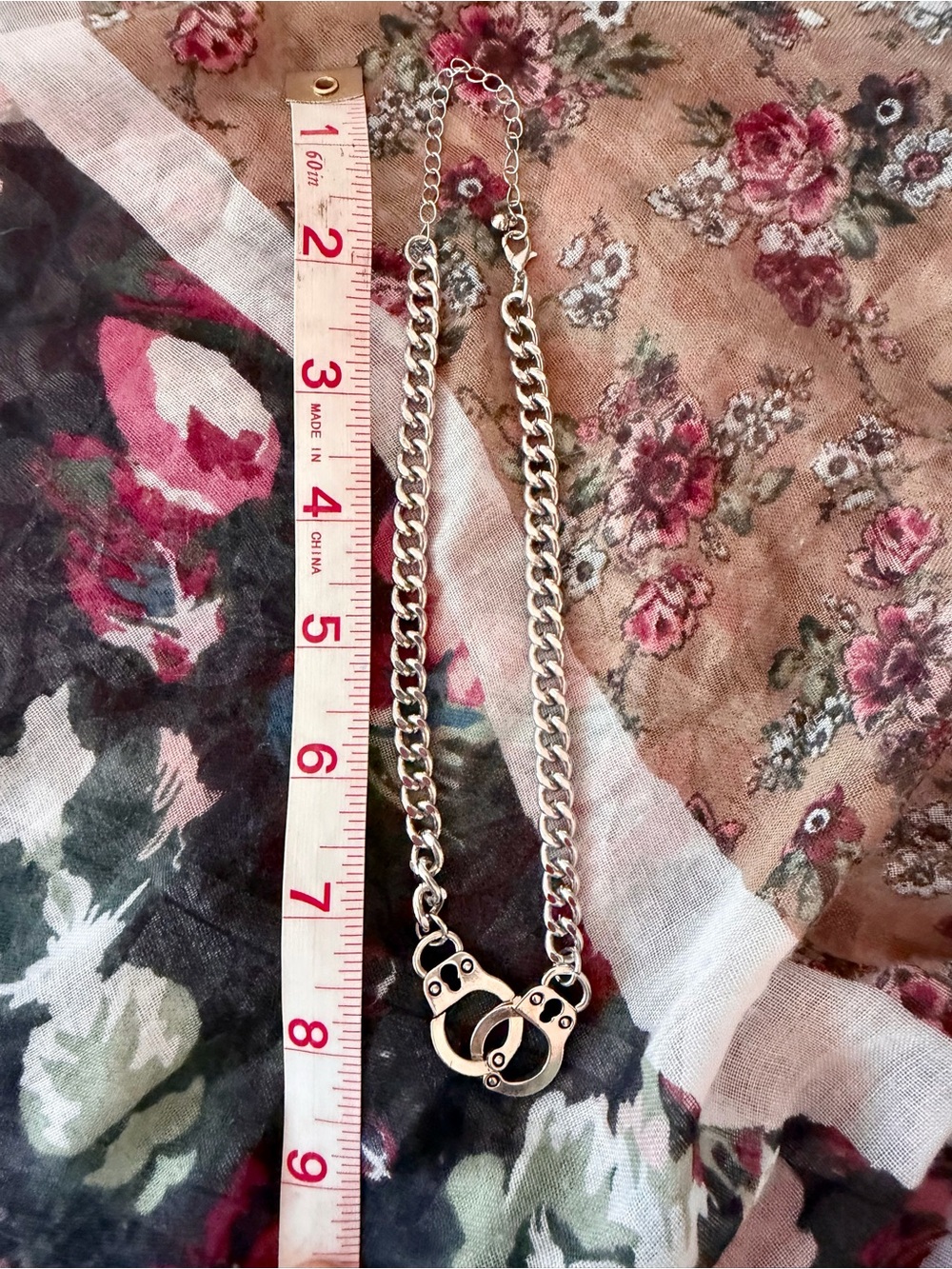Handcuff Choker Necklace Silver Chain Punk Gothic Grunge - Picture 4 of 5
